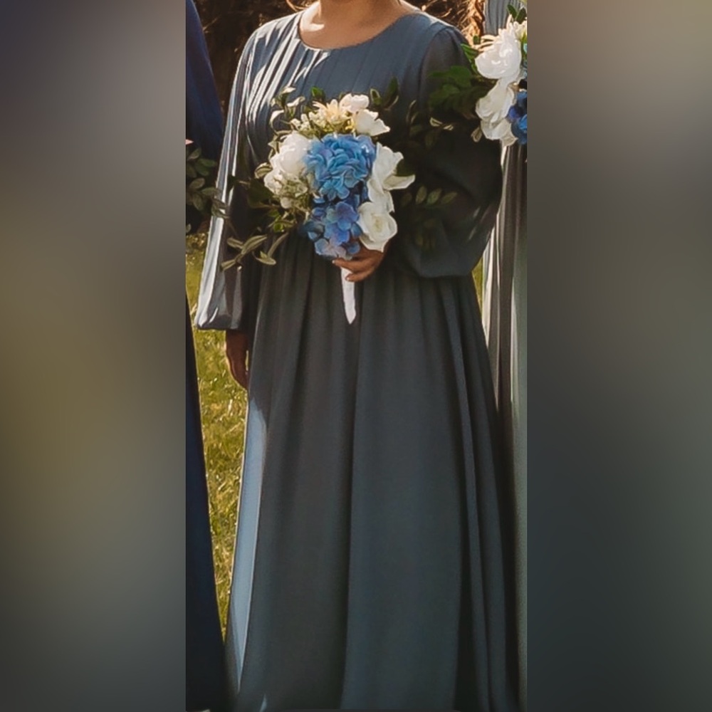 Elegant Blue Long Sleeve Dress